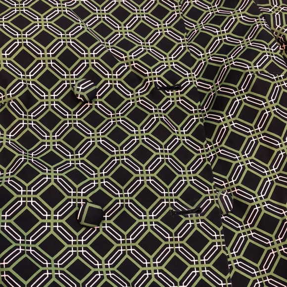 Beautiful pattern rain jacket - Picture 3 of 11